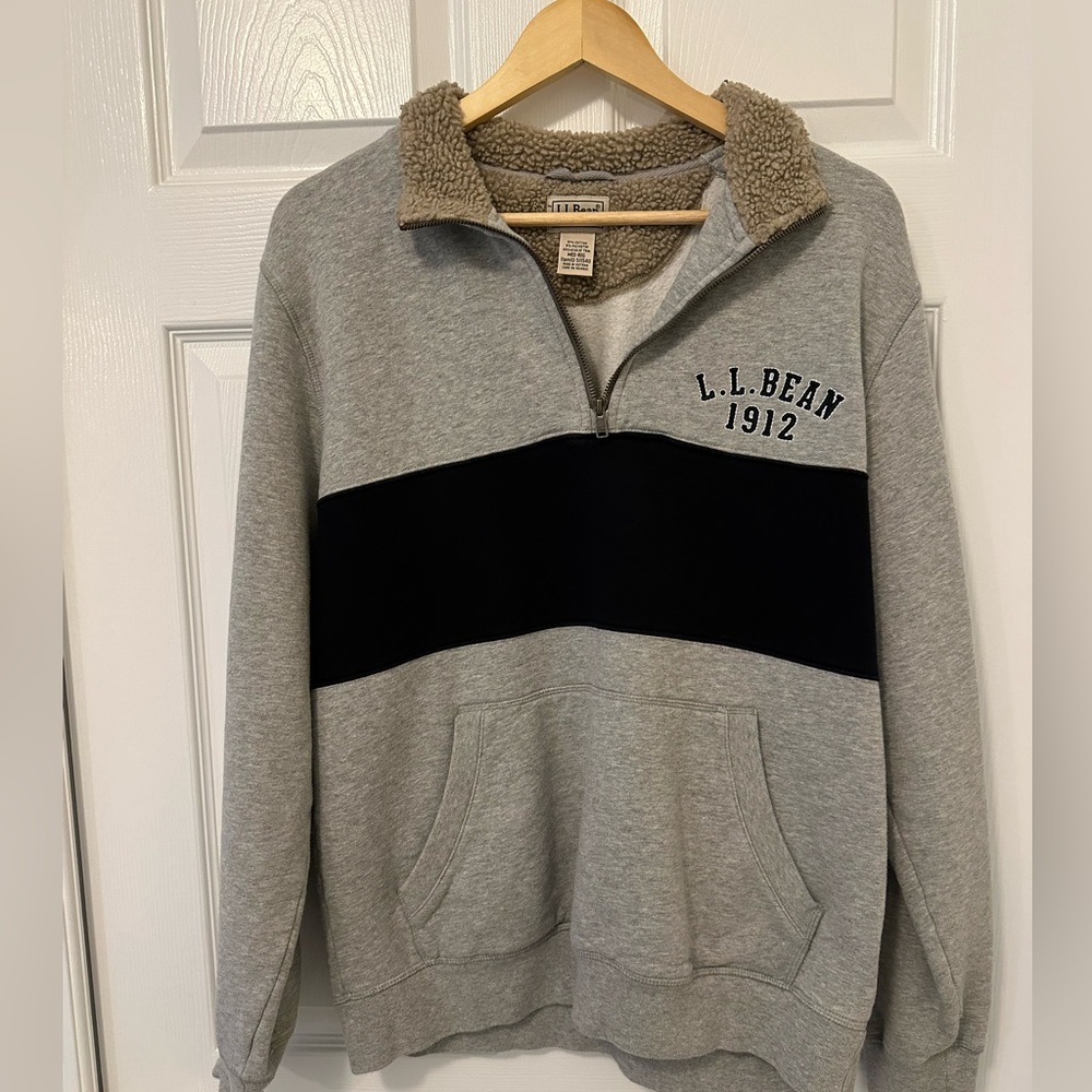 L.L. Bean Quarter Zip 1/4 Zip sweatshirt with Sherpa collar